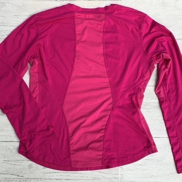 Woman’s Nike DRI-FIT pink long sleeve shirt - Picture 4 of 6